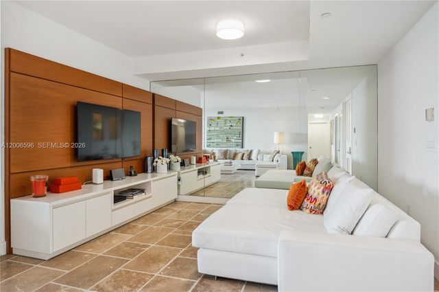 747 Crandon Blvd PH10, Key Biscayne, FL 33149