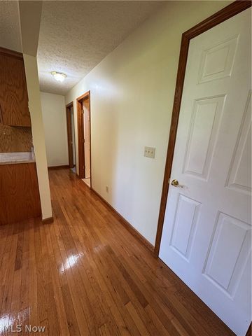 445 Calder Ridge Road, Belpre, OH 45714