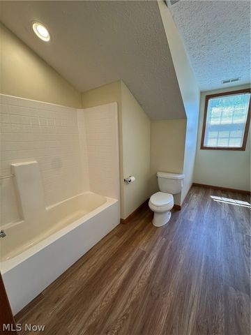 445 Calder Ridge Road, Belpre, OH 45714