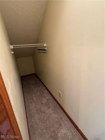 445 Calder Ridge Road, Belpre, OH 45714