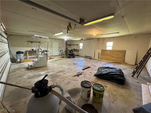 445 Calder Ridge Road, Belpre, OH 45714