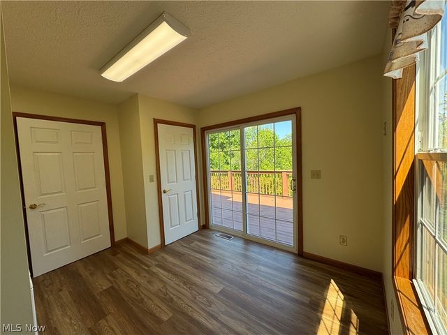 445 Calder Ridge Road, Belpre, OH 45714
