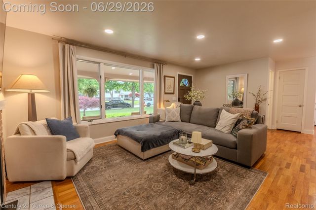 3312 Fairlane Street, Midland, MI 48642