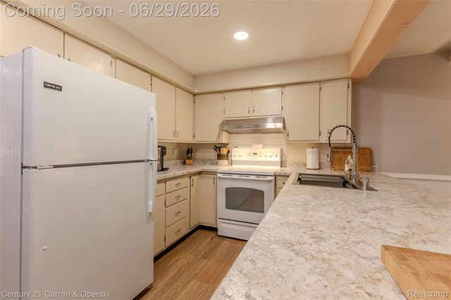3312 Fairlane Street, Midland, MI 48642
