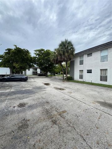 10353 N Kendall Drive BB2, Miami, FL 33176