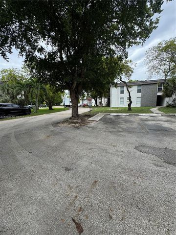 10353 N Kendall Drive BB2, Miami, FL 33176