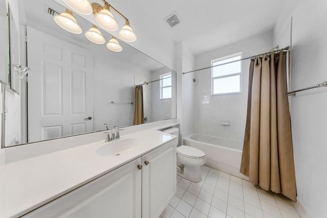 3600 Oaks Clubhouse Drive 501, Pompano Beach, FL 33069