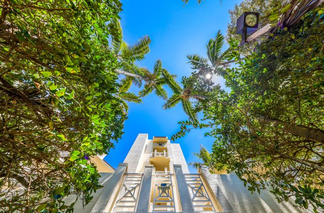 3600 Oaks Clubhouse Drive 501, Pompano Beach, FL 33069