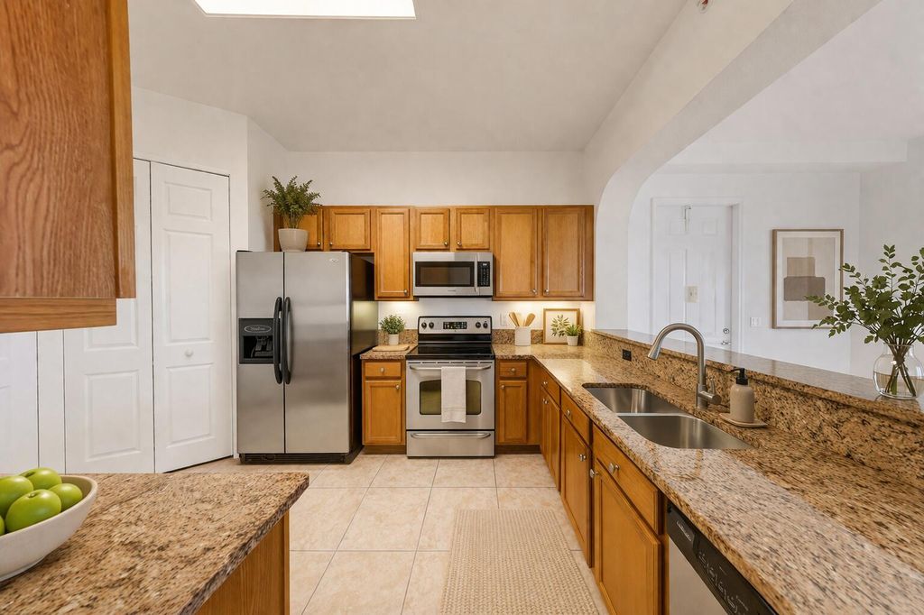 3600 Oaks Clubhouse Drive 501, Pompano Beach, FL 33069