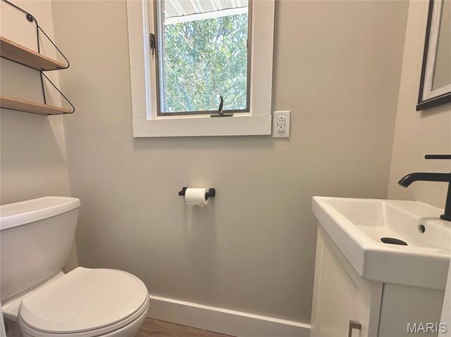 14501 County Road 2310, St James, MO 65559