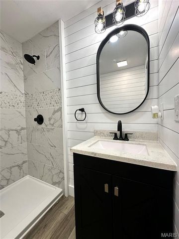 14501 County Road 2310, St James, MO 65559