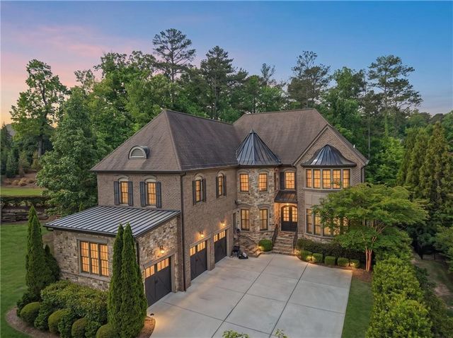 215 Penrith Place, Atlanta, GA 30350