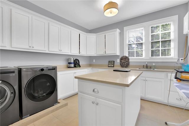215 Penrith Place, Atlanta, GA 30350