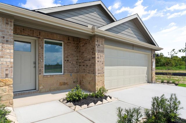 2426 Cherry Ruby, Iowa Colony, TX 77583