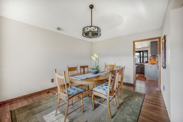 735 W Bullard Avenue, Clovis, CA 93612