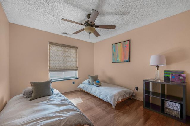 735 W Bullard Avenue, Clovis, CA 93612