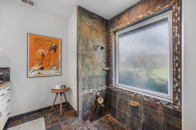 735 W Bullard Avenue, Clovis, CA 93612