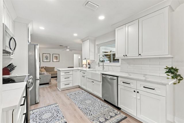 2259 EL DE ORO CIRCLE, Clearwater, FL 33764
