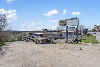 1900 West 76 Country Boulevard, Branson, MO 65616