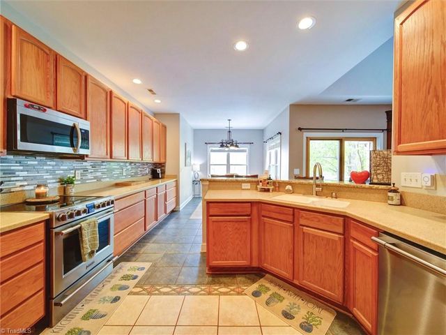 135 Boulder Ridge Drive, Denton, NC 27239