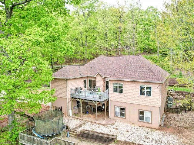 135 Boulder Ridge Drive, Denton, NC 27239