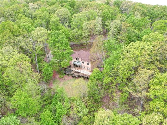 135 Boulder Ridge Drive, Denton, NC 27239