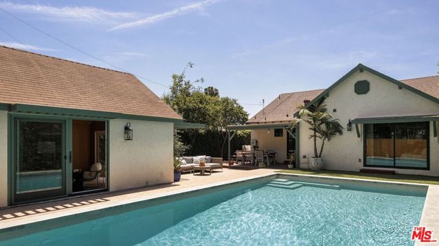 3351 Garden Avenue, Los Angeles, CA 90039