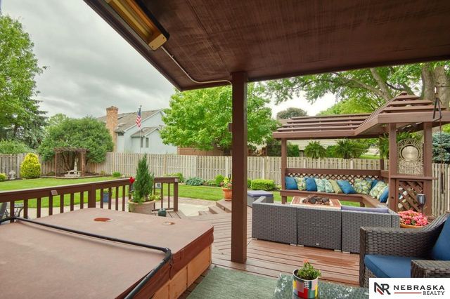 12357 Seward Street, Omaha, NE 68154