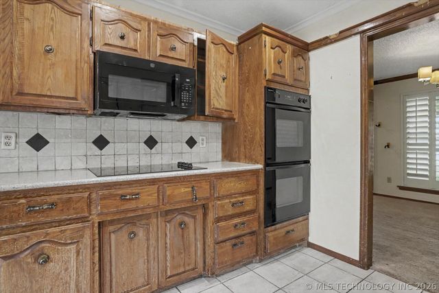 7932 S 85th East Avenue, Tulsa, OK 74133