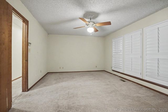 7932 S 85th East Avenue, Tulsa, OK 74133