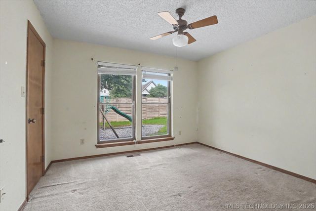 7932 S 85th East Avenue, Tulsa, OK 74133
