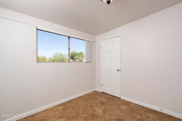5801 E Bellevue Street, Tucson, AZ 85712