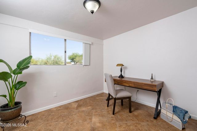 5801 E Bellevue Street, Tucson, AZ 85712