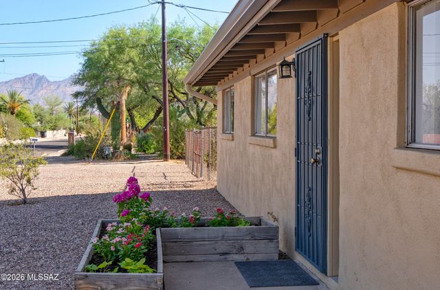 5801 E Bellevue Street, Tucson, AZ 85712