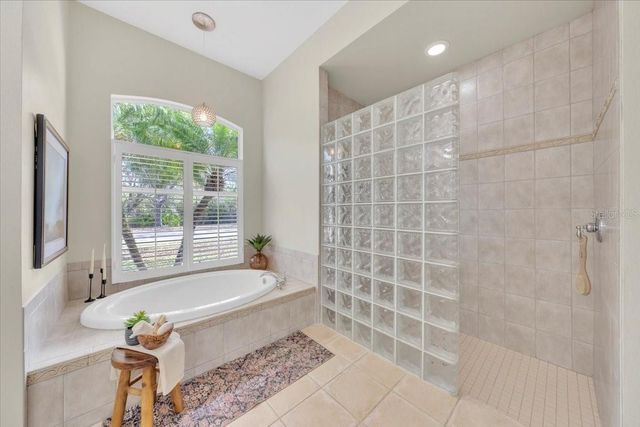 1310 BRAMBLING COURT, Bradenton, FL 34212