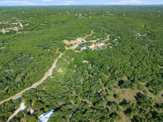 800 Todo LN, Driftwood, TX 78619