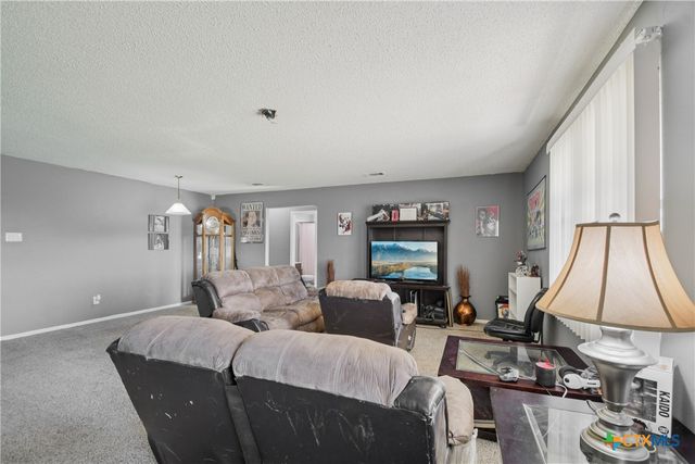 4400 Beach Ball Drive, Killeen, TX 76549