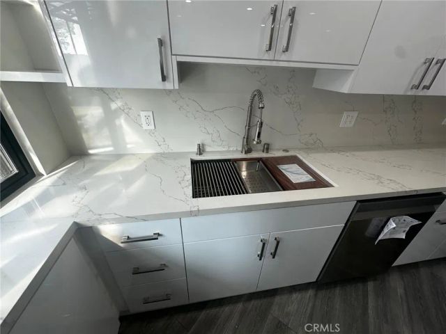 412 N Kenwood Street 301, Glendale, CA 91206