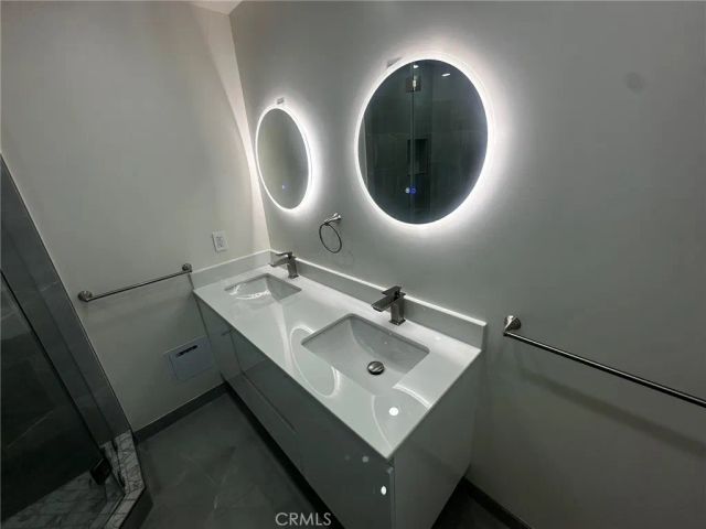 412 N Kenwood Street 301, Glendale, CA 91206