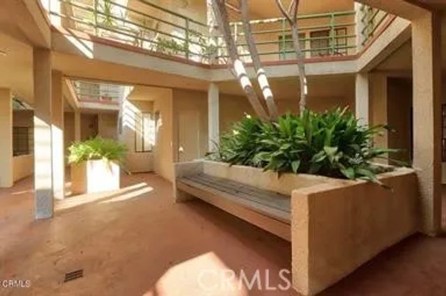 412 N Kenwood Street 301, Glendale, CA 91206