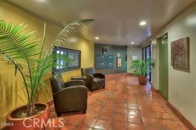 412 N Kenwood Street 301, Glendale, CA 91206