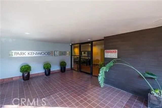 412 N Kenwood Street 301, Glendale, CA 91206
