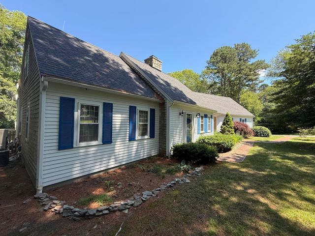 74 Holly Ridge Drive, Sandwich, MA 02563
