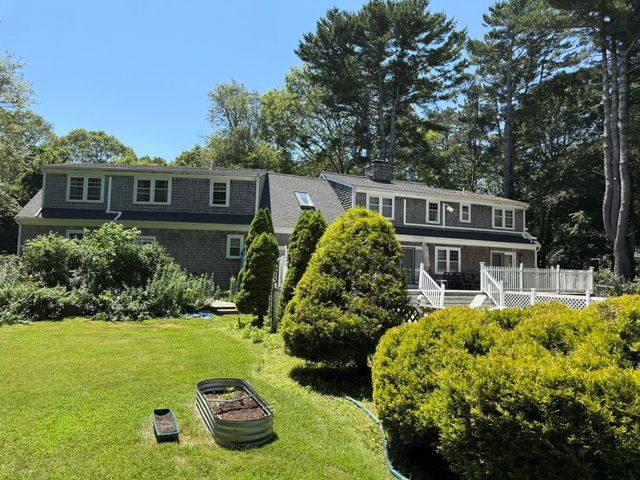 74 Holly Ridge Drive, Sandwich, MA 02563