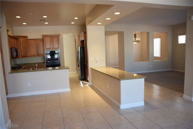 6904 Homing Pigeon Place, North Las Vegas, NV 89084