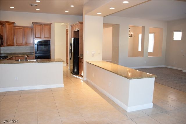 6904 Homing Pigeon Place, North Las Vegas, NV 89084