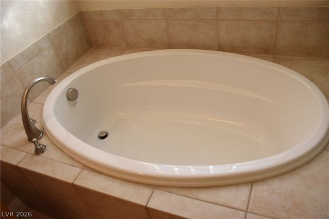 6904 Homing Pigeon Place, North Las Vegas, NV 89084