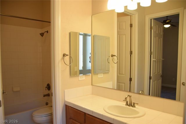 6904 Homing Pigeon Place, North Las Vegas, NV 89084