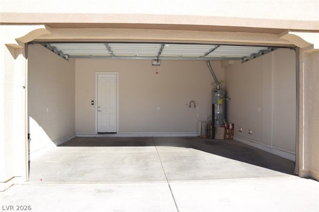6904 Homing Pigeon Place, North Las Vegas, NV 89084