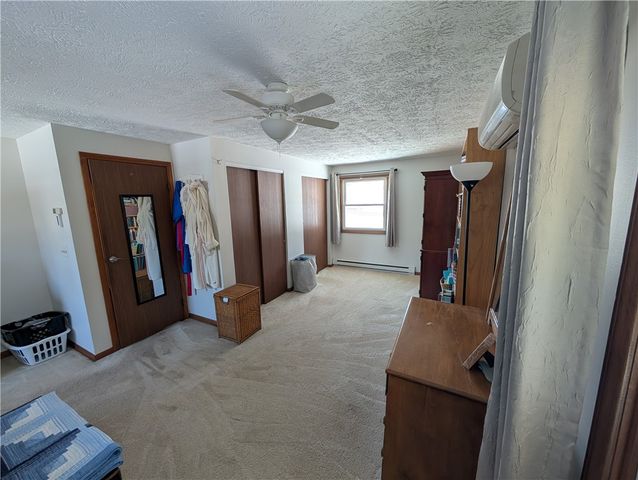 13 Canterbury Court, Bergen, NY 14416